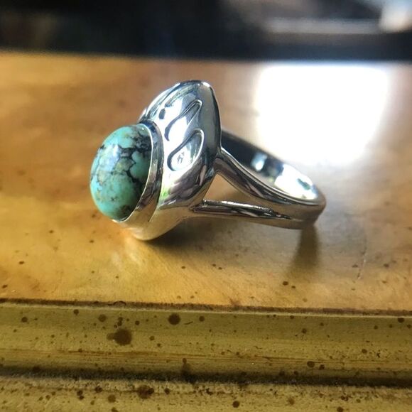 Natural Blue Moon Turquoise Sterling Silver Bear Paw Ring Size 7 - Picture 2 of 7